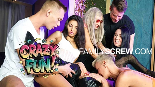 Önce üvey aile boşalıyor! FamilyScrew tarafından