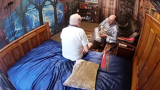 Lanista Bear ve Tawseman ile ilgilendikten sonra.