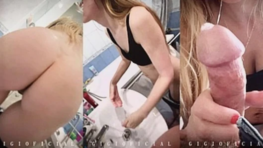 Banyo - 18 yaşındaki üvey kızım üvey annesinin amını siktikten sonra yavaşça sikimi emiyor