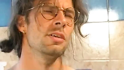 İsveçli redhead kristina duş sikme