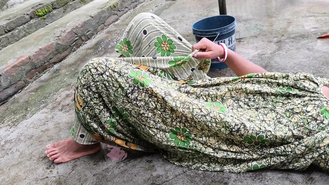 Bangladeşli ses açık havada yengem ve dewar ji