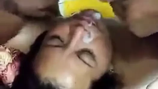 Asyalı yüze boşalma