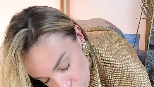 Sexdoll'ümde gırtlağına kadar alma eğitimi
