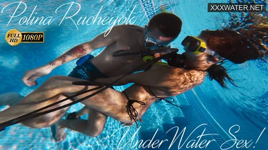 Underwater oral seks ve el işi tarafından polina rucheyok