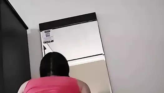 Emy Angel ve güzel kalçaları 😝