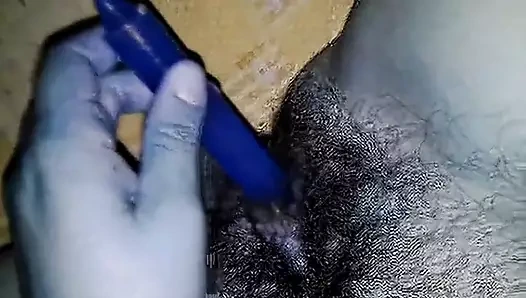 la tetas se masturba con vela