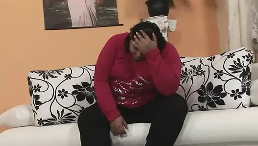 Ssbbw yüzünü siktiriyor