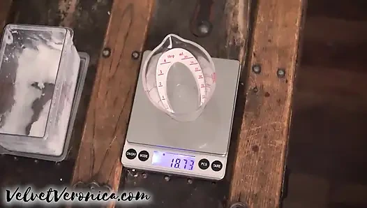 Orgazmdan sonra neredeyse düşüyor | Bakış açısı stand işi boşalma