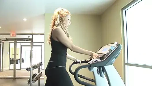 Kız arkadaşım latin kökenli azgın bir kadın amcığını alıyor