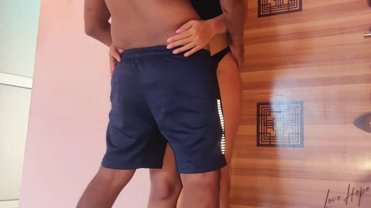 Komşu Azgın Hile Kocası Ve Kız Sıcak Seks.