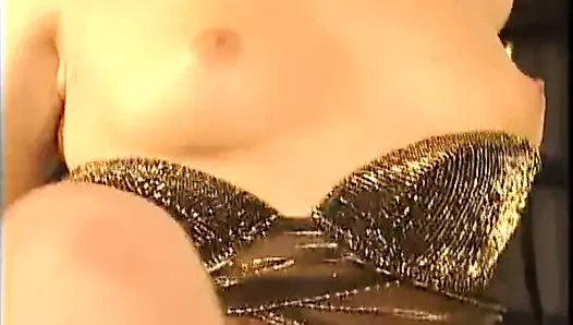 Vanessa bakire mükemmel seks