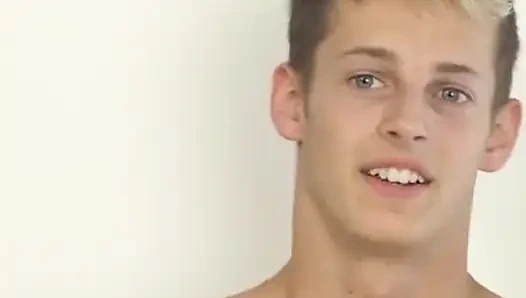 Mike'ın mastürbasyonu