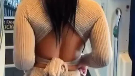 Latin sürtük milyoner bir erkek arkadaş arıyor