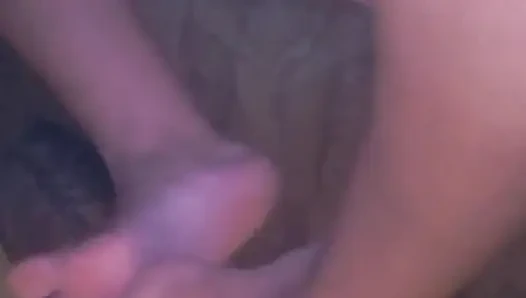 Ayaklarıma boşal üvey babam