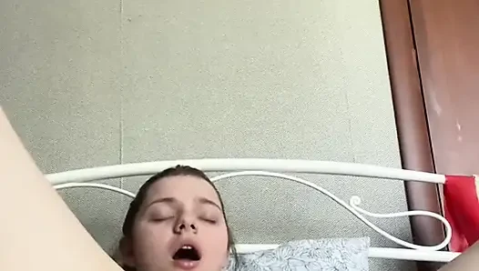 Kendimi okşuyorum