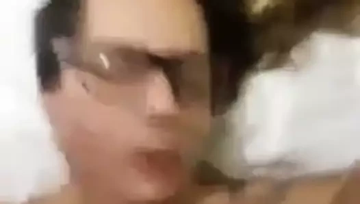 SAFADA SE LA COME POR EL CULO BIEN RICO