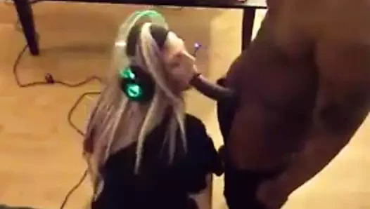 Kız emmek büyük siyah horoz sırasında video oyunu