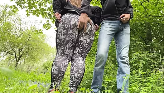 Kayınvalidem açık havada nasıl düzgün işeyeceğimi gösterdi