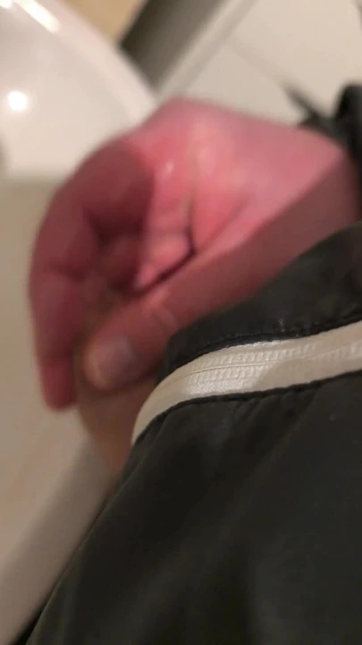 Depo odasında çirkin Wixx