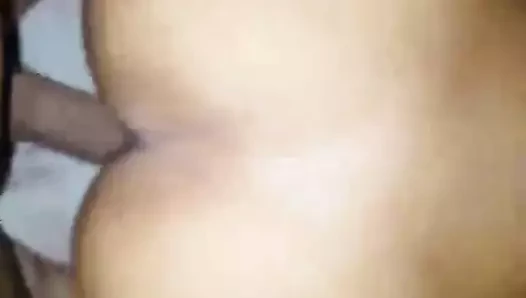 Grande queu pour gros cul metisse