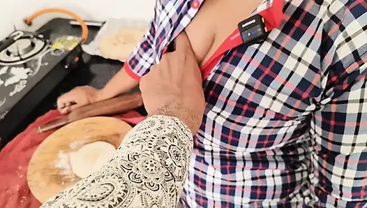 Hintli güzel kız sıkı ilk kez xxx videolar, desi güzel köylü kızı seks videoları