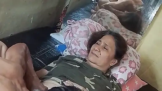 Karım bana neden amcığın en iyi yiyicisi olduğunu söyledi sen harika amcık yiyicisin.