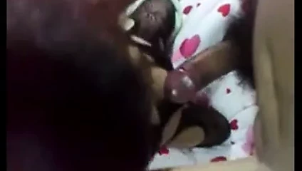 Masked Asya civciv emmek ve sikme