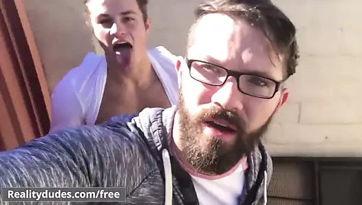 Reality dudes - halka açık dudes - fragman önizleme