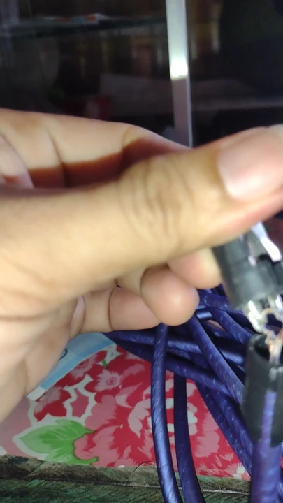 Yalnız ateşli erkek mastürbasyonu