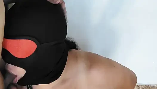 Грудастая индийская дези вкусно сосет - в видео от первого лица