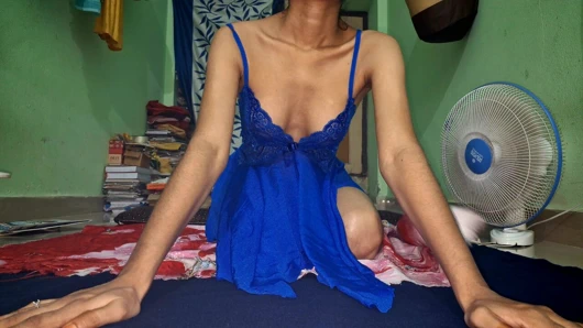 KÖYLÜ AŞıKLARıN SEKSI MAVI ELBISESI IÇINDE KıZ ARKADAŞıMı ATEŞLI SIKIYORUM SEKSI VÜCUT SERT DOMALTMALı