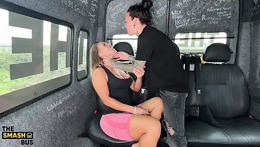 Otobüste w/ callie roks