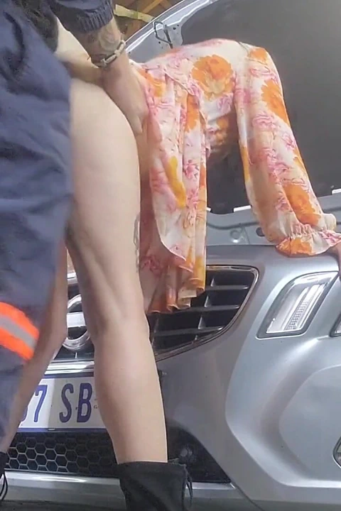 Tamirciye ödemesini ben de ona amcık teklif ettim