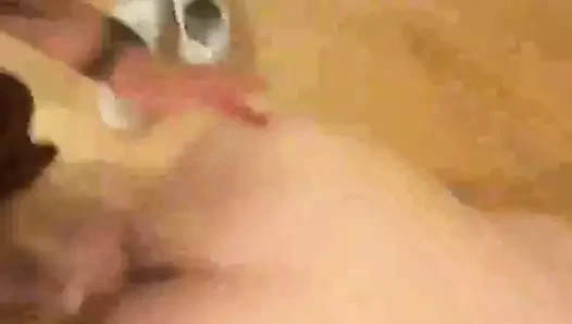 Aylla Star arrombando um cu com forca