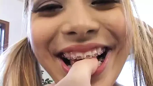 Bir gencin oral becerileri