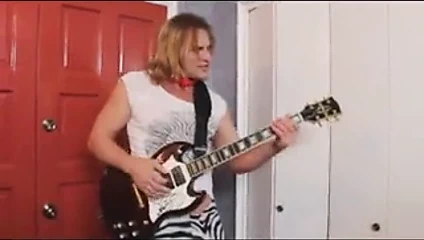 Elaina raye bir çift ile sapıkça alır