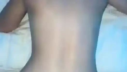 Gf eğildi üzerinde the yatak