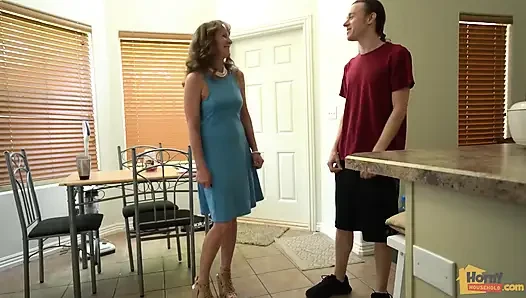 Seksi bir genç erkek avcısıyla komşu cinsel etkileşimleri