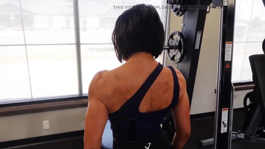 Fitness piliç esneme! Özel Klip