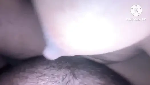 Büyük siyah yaraklı üvey kız kardeş gece yarısı