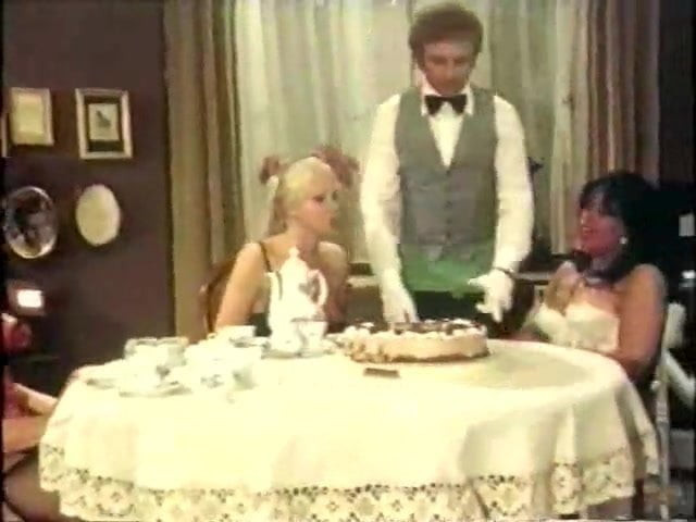 Das tuhaf kaffee kranzchen (viyola filmi)