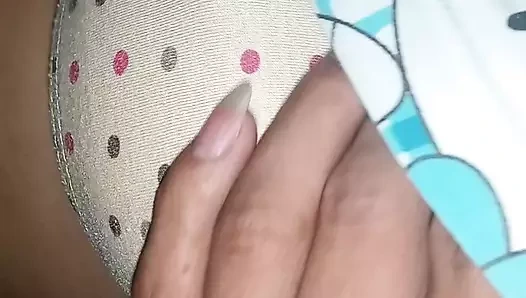 Hintli üniversiteli kız ve öğretmeni