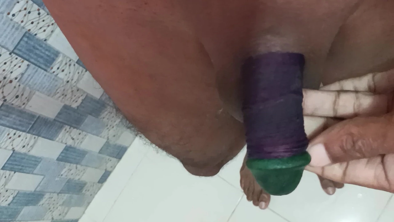 Kadın kılıklı penis resmi