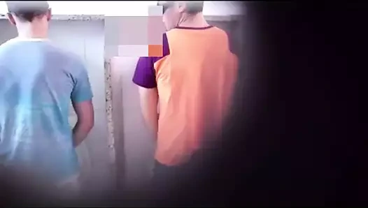 Boquete 3 em banheirao no Brasil