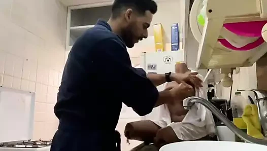 Seks bebeği mutfağı