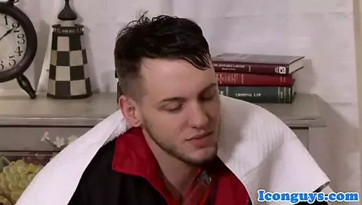 Rimjob sonrası ikonik iri kalçalar