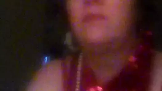 Yeni sanatçı yung rani şarkısıyla seksi bikini dansı