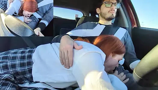 Genç üvey kız kardeşimle arabada seks, kızıl saçlı ateşli kız, dölleme (dia italiano amatoriale)