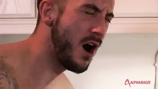 Taşrada - sert sikilirken yakalandı!