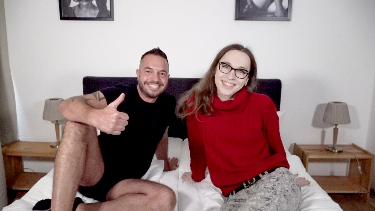 Yeni ufacık travesti ts-emily adaire ilk anal dölleme